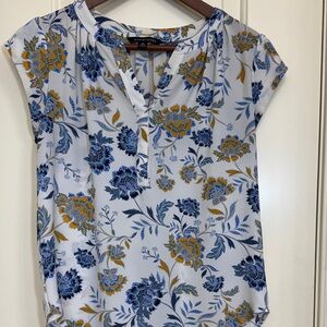 Hawthorn Petite Floral Blouse XS Blue Yellow Cap Sleeve Split Neck Poly Top